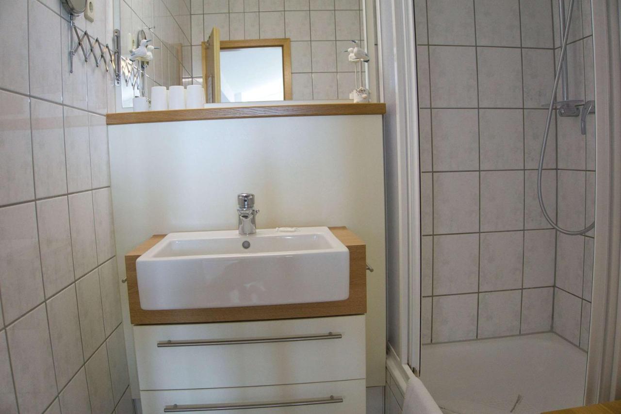 Fewo Mit Meerblick, Gratis Nutzung Vom Ahoi Erlebnisbad Und Sauna In Sellin - Haus Blick Zur See Fewo 11 Goehren  Exteriér fotografie