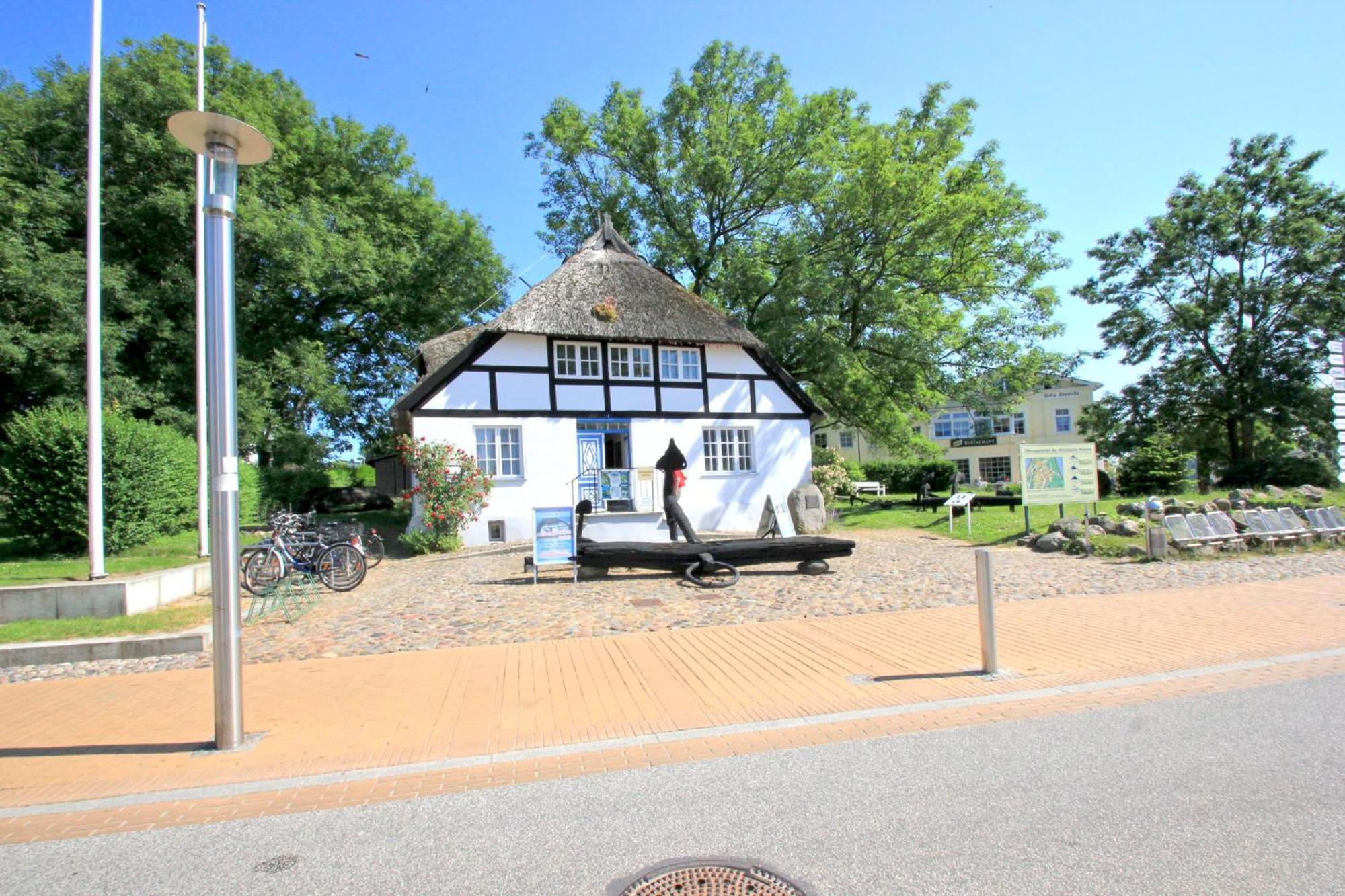 Fewo Mit Meerblick, Gratis Nutzung Vom Ahoi Erlebnisbad Und Sauna In Sellin - Haus Blick Zur See Fewo 11 Goehren  Exteriér fotografie